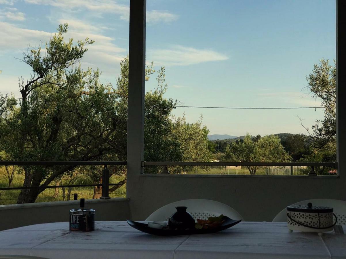 A House By The Sea Ormos Panagias Exterior photo